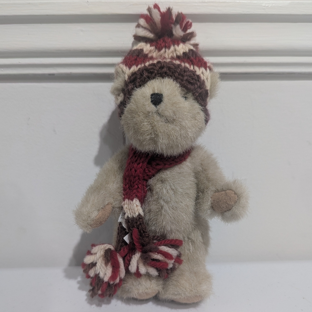 Boyds Bears Plush Teddy Bear named Cocoa from the Head Bean Collection